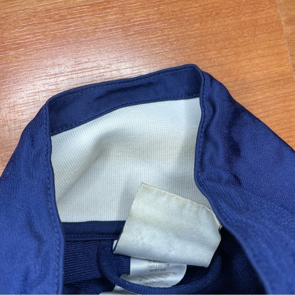 Adidas jacket - Picture 3 of 4